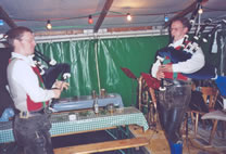 Piper in Tiroler Tracht